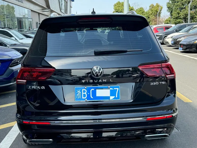 Volkswagen Tiguan L — фото 5