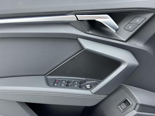 Audi A3 2023 Белый из Китая, фото 3