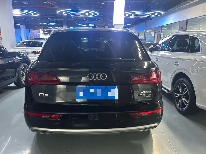 Audi Q5L 40 TFSI базовая — фото 5