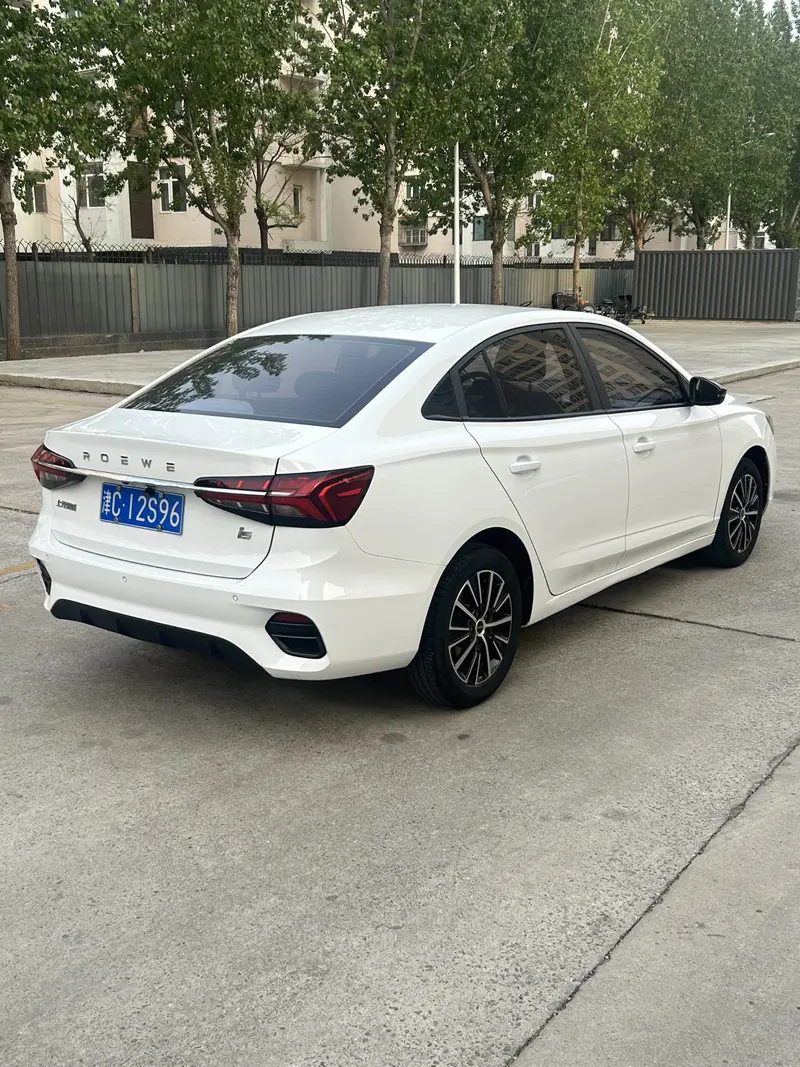 Roewe i5 — фото 6