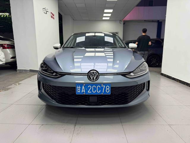 Volkswagen Lingdu 2023 Синий из Китая, фото 3