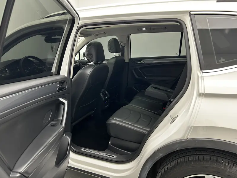 Volkswagen Tiguan L — фото 18