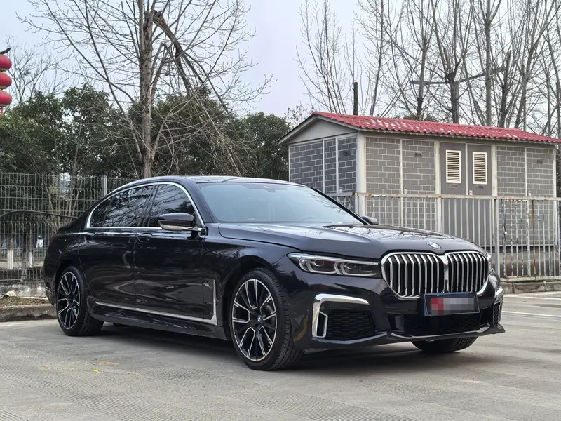 BMW 7 Series — фото 3