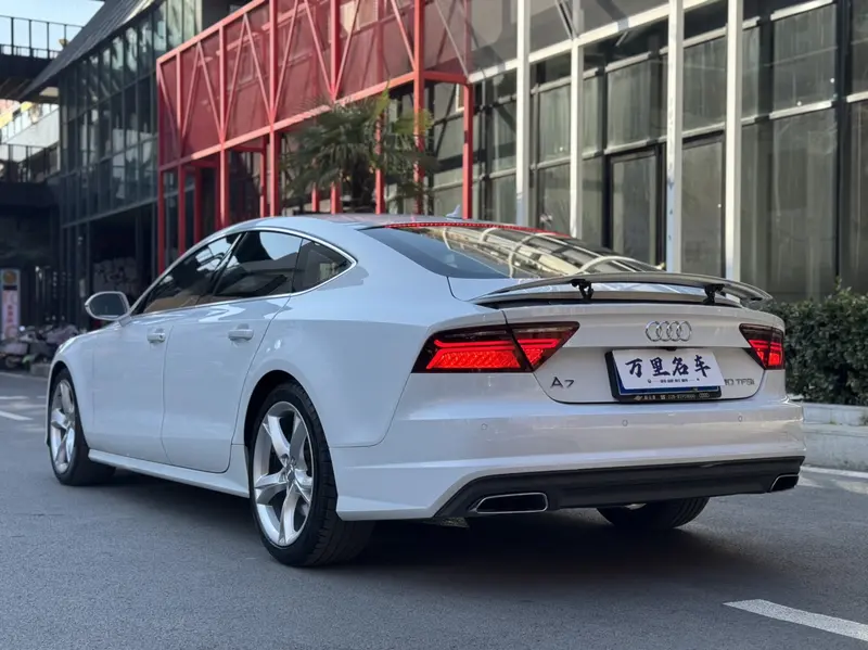 Audi A7 40 TFSI базовая — фото 5