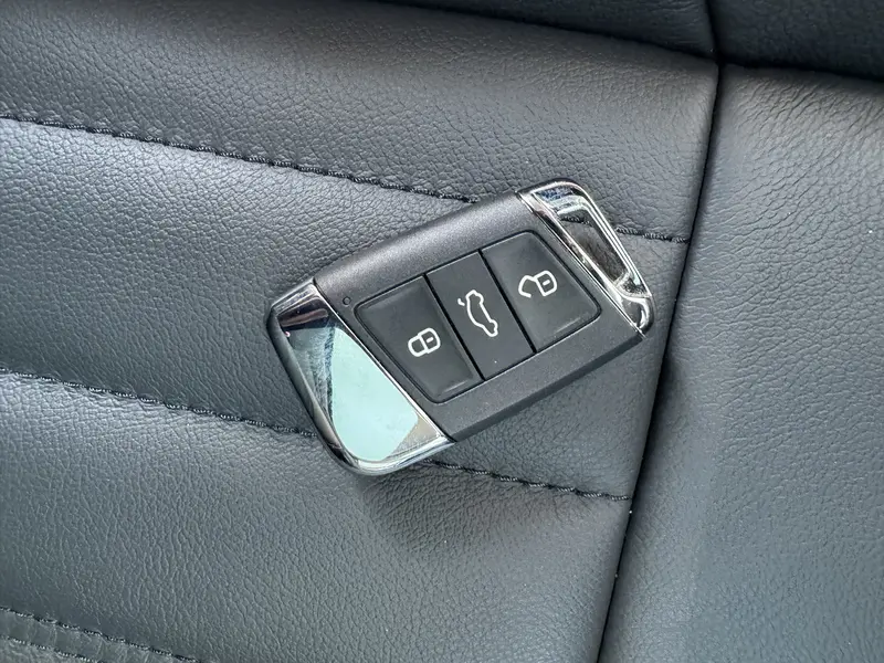 Volkswagen Passat — фото 13