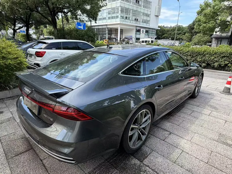 Audi A7 — фото 7