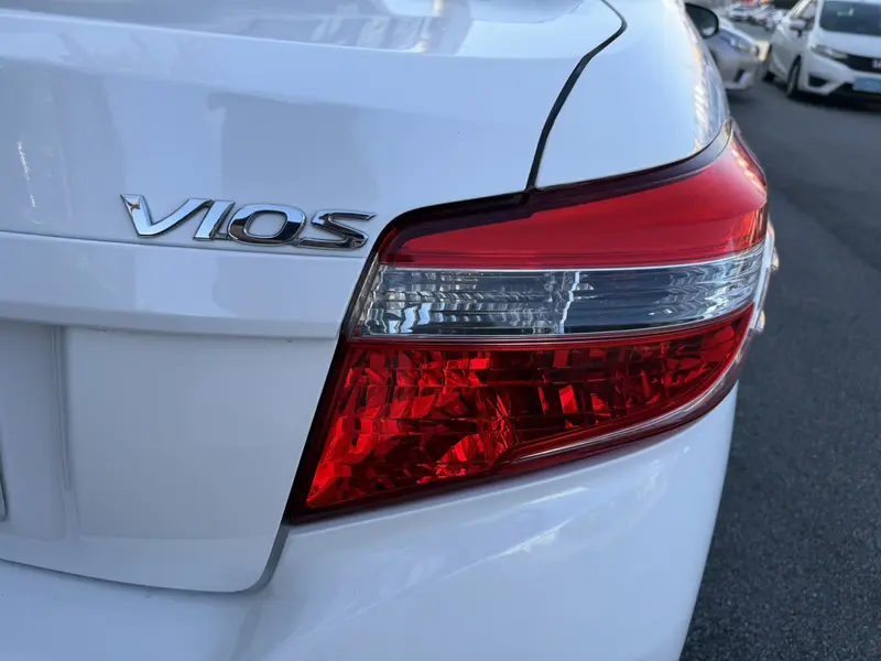 Toyota Vios — фото 10