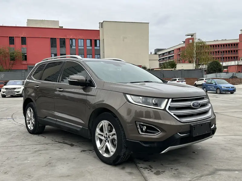 Ford Edge — фото 3