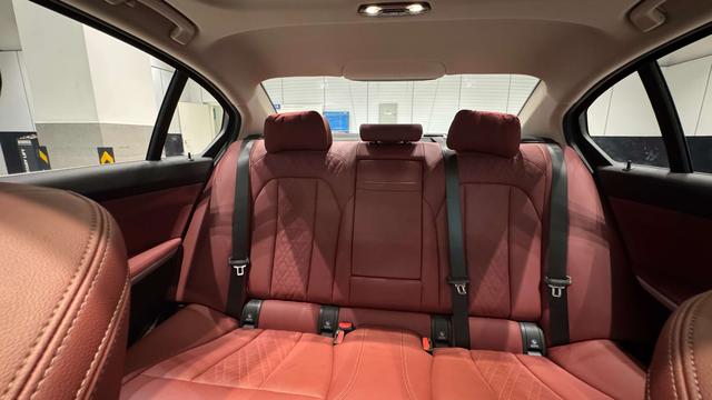 BMW 3 series 2025 Белый из Китая, фото 3