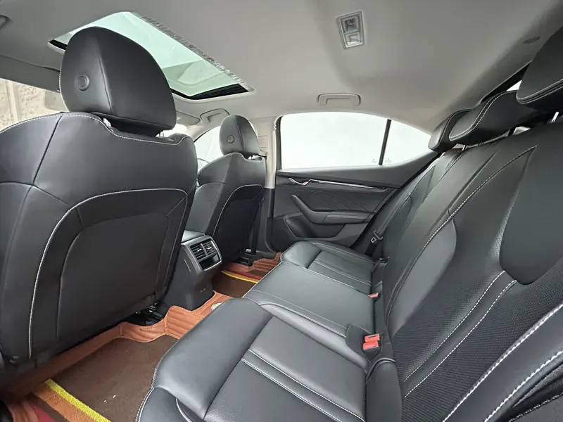 Skoda Octavia — фото 12