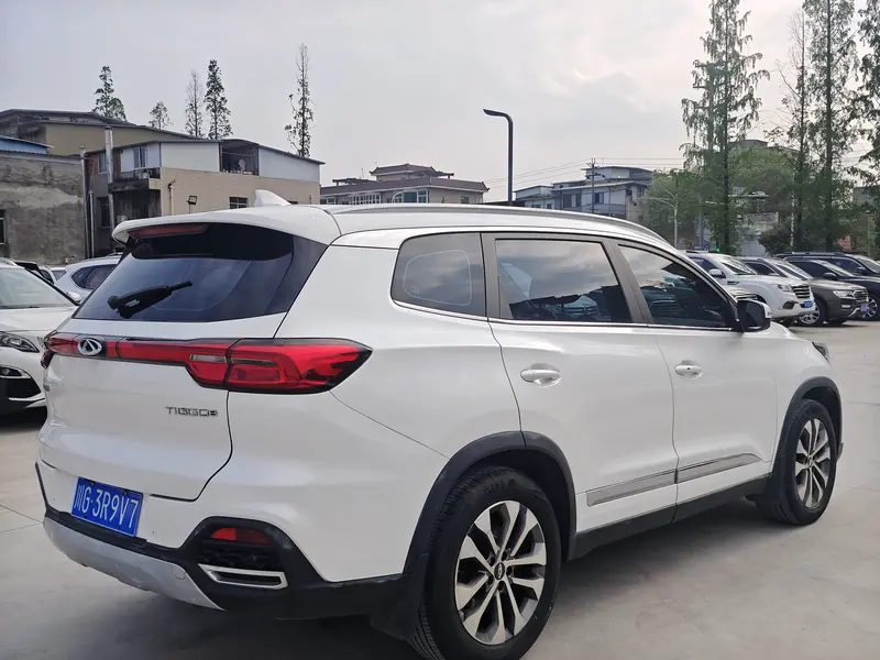 Chery Tiggo 8 — фото 6