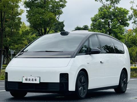 Li Auto MEGA
