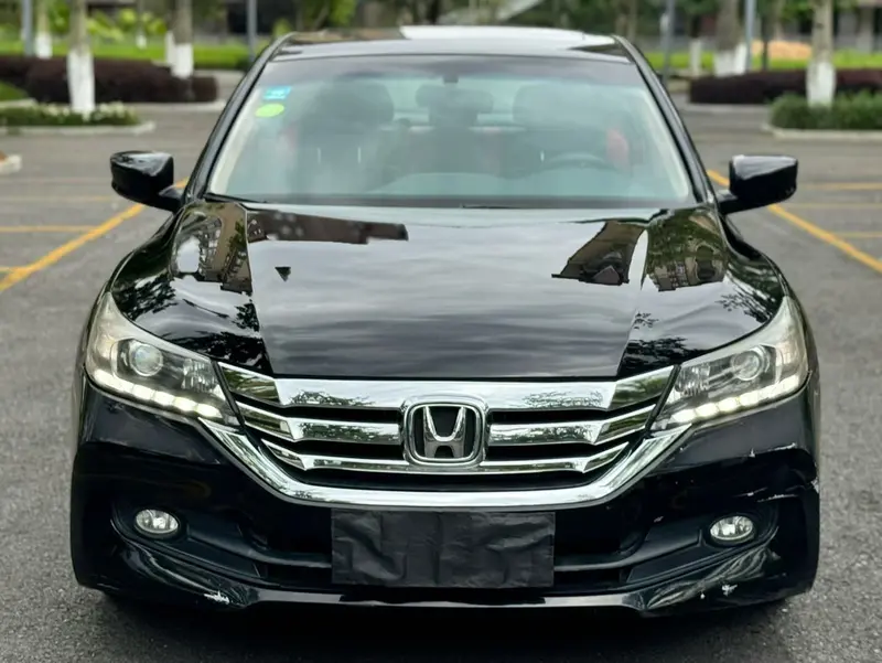 Honda Accord — фото 2
