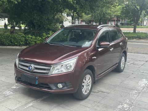Venucia T70