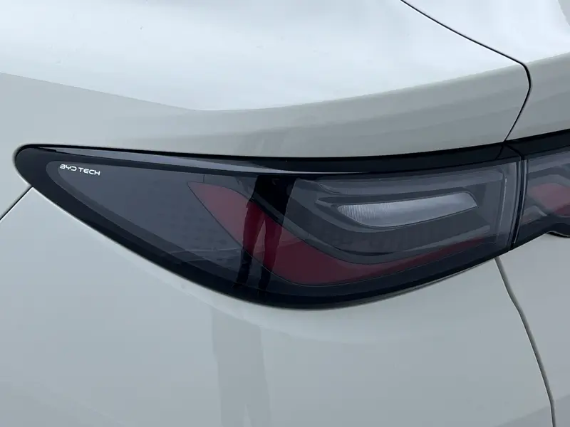 BYD Seal 06 — фото 10