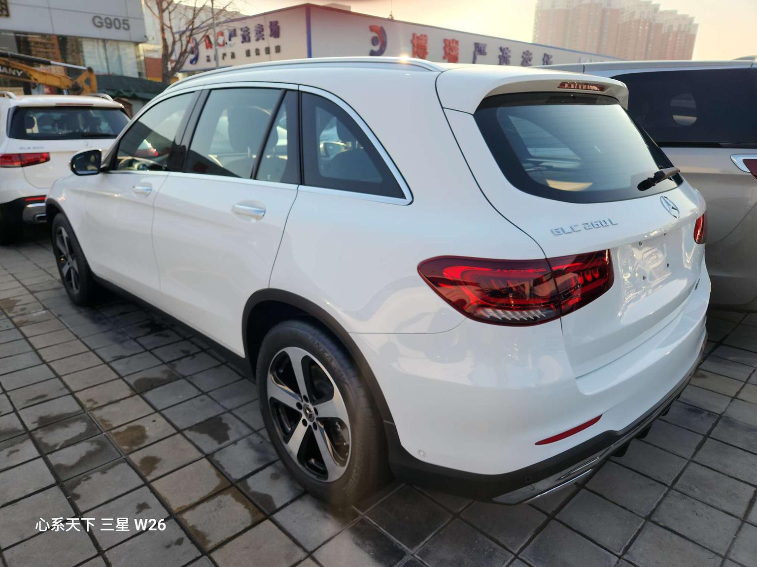 Mercedes-Benz GLC: фотография 4 из 11
