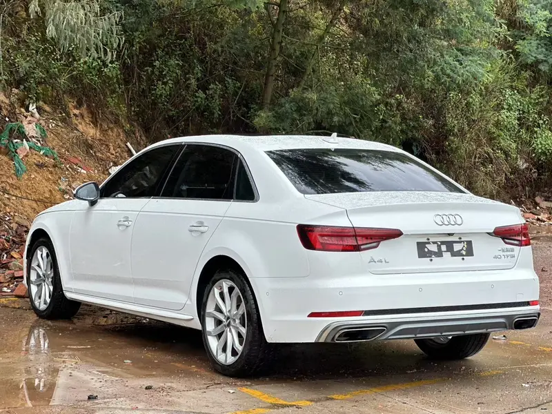 Audi A4L — фото 4