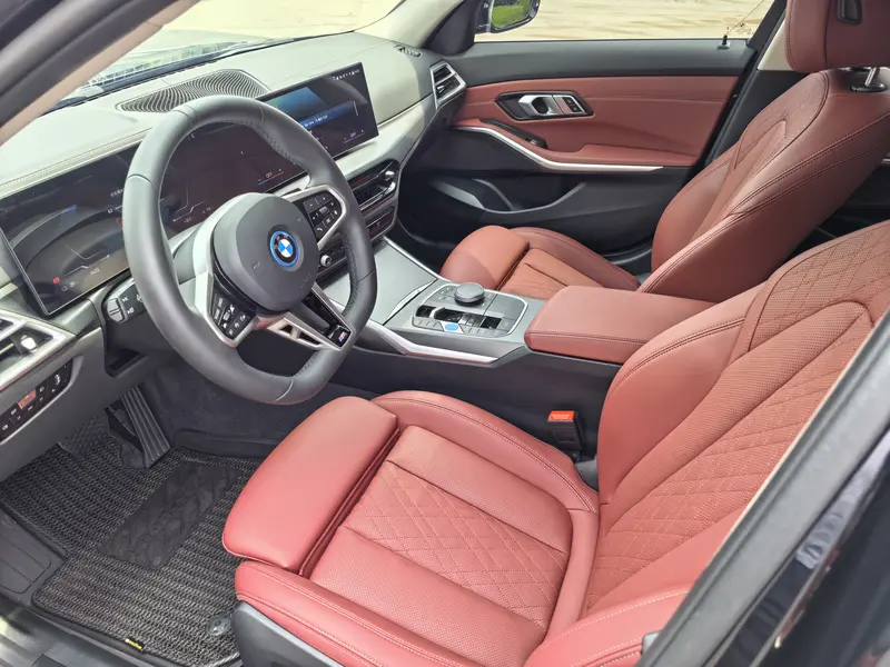 BMW i3 eDrive35L — фото 8
