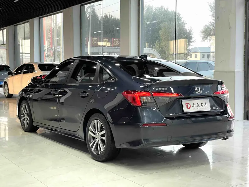 Honda Civic — фото 4