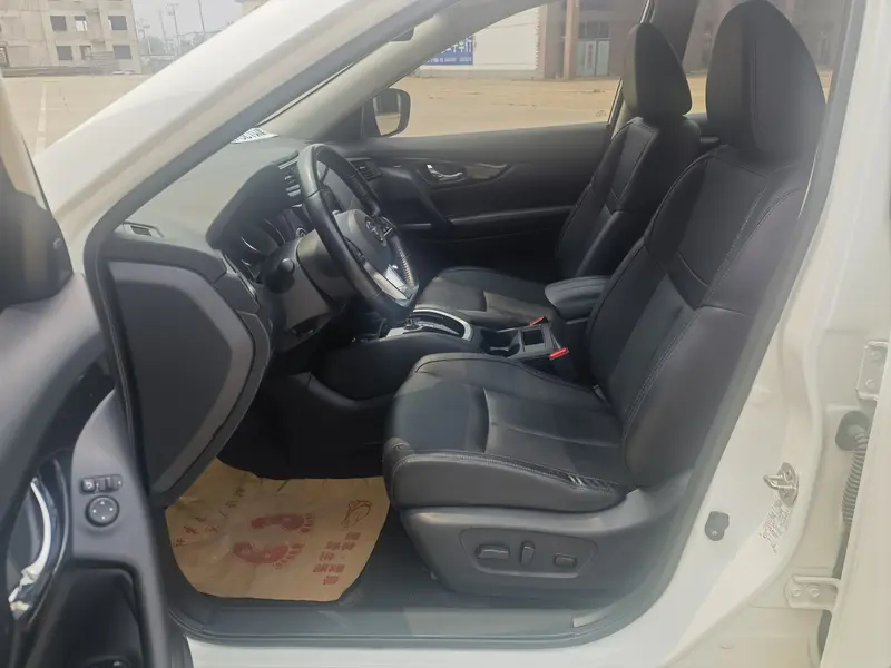 Nissan X-Trail 2.0L CVT премиум 2WD — фото 9