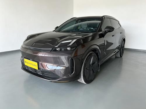 Lynk & Co 08 EM-P