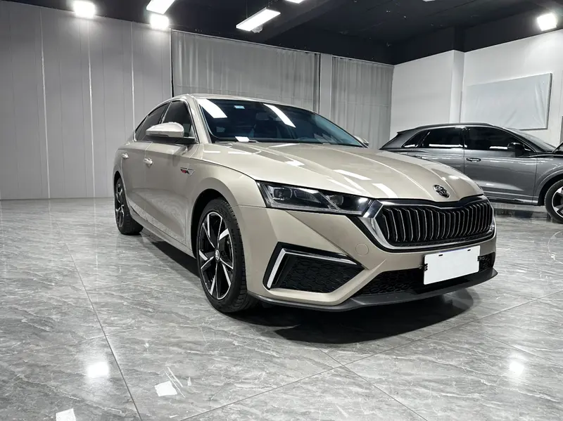 Skoda Octavia — фото 3