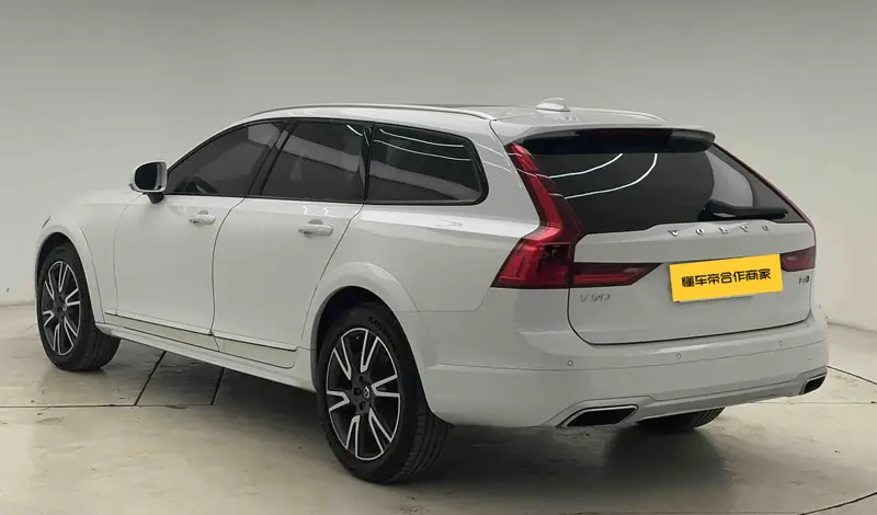 Volvo V90 — фото 4