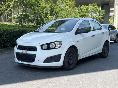 Chevrolet Aveo 2013 1.4L AT
