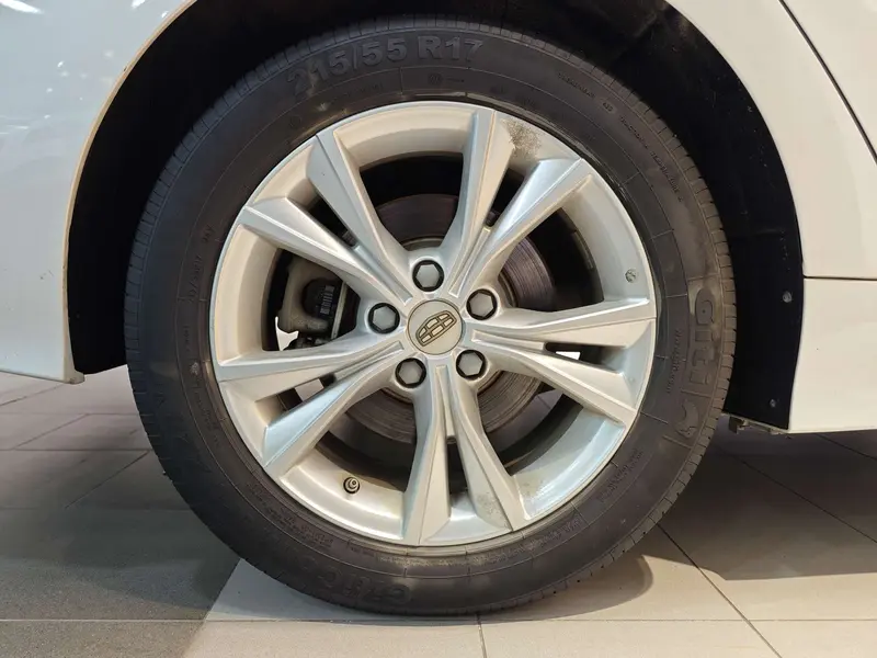 Geely Borui — фото 10