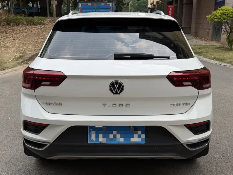 Volkswagen T-Roc — фото 5