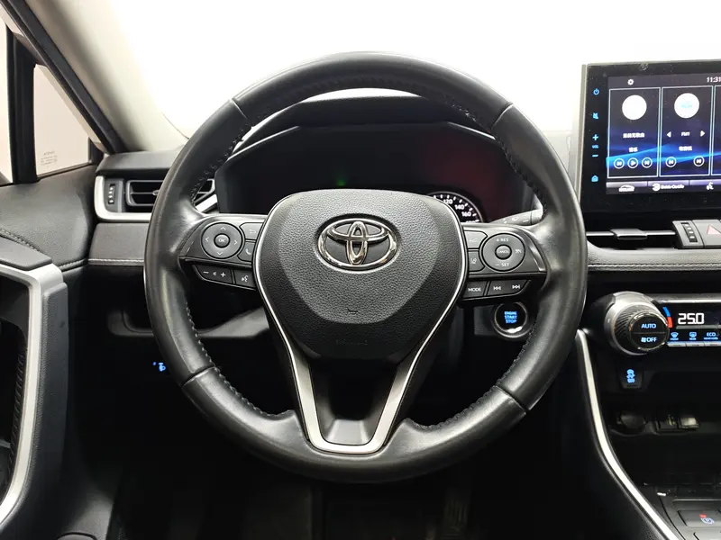 Toyota Wildlander 2.0 L 2 WDPLUS — фото 16