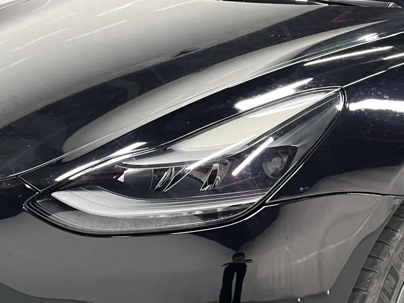 Tesla Model 3 — фото 9