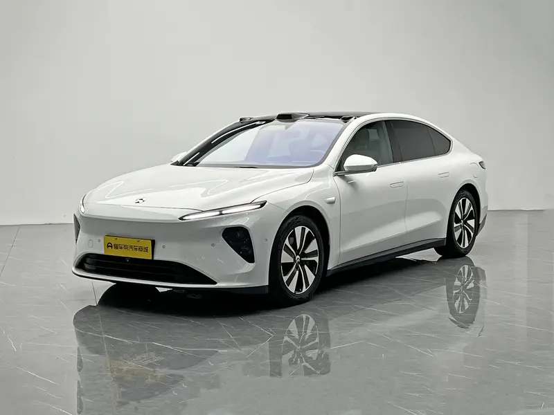 NIO ET7