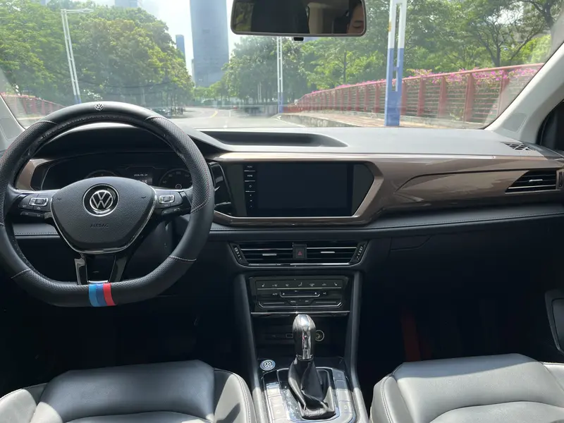 Volkswagen Tharu — фото 8