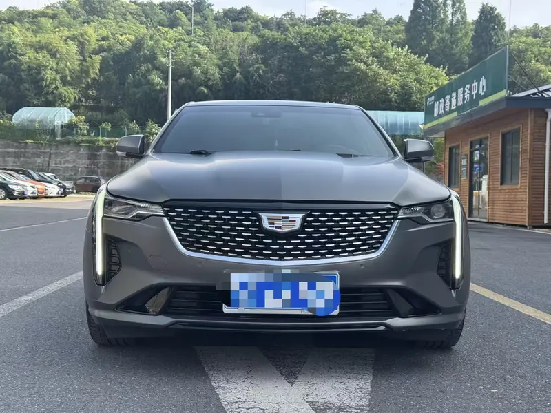 Cadillac CT4 — фото 2