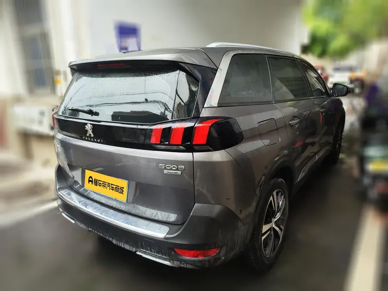 Peugeot 5008 — фото 4