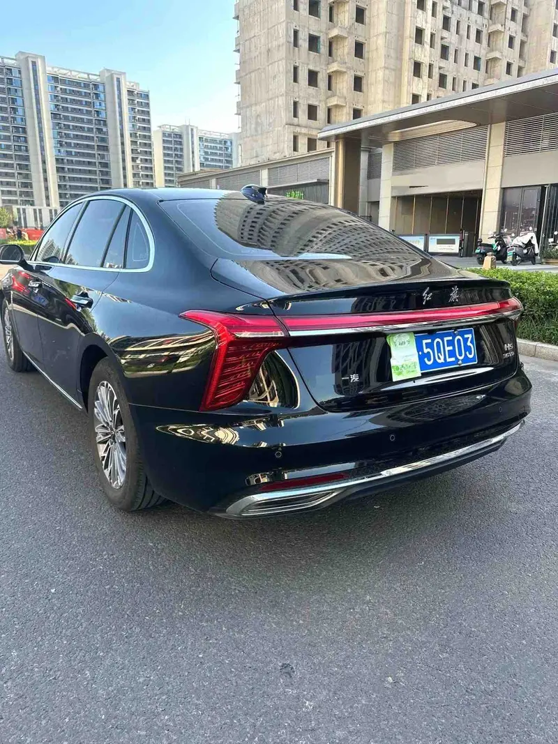 Hongqi H5 — фото 4