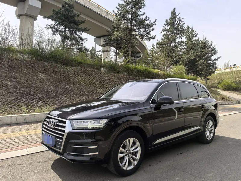 Audi Q 7 40 TFSI Comfort