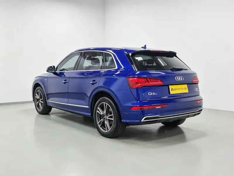 Audi Q5L 40 TFSI стиль V — фото 5