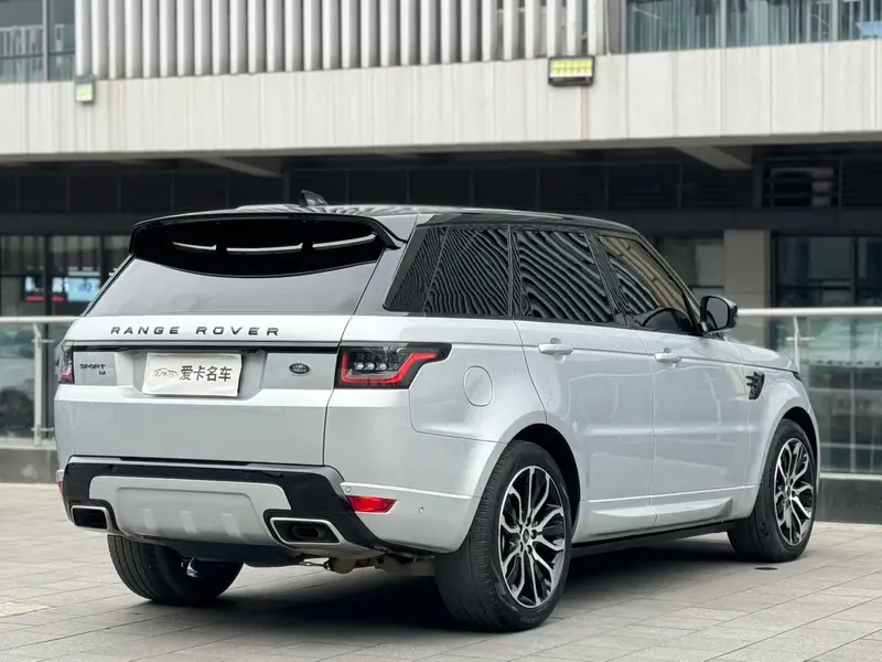 Land Rover Range Rover Sport рестайлинг 3.0 L6 — фото 6