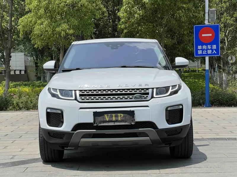 Land Rover Range Rover Evoque — фото 2