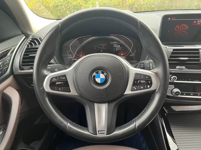 BMW X3: фотография 8 из 14