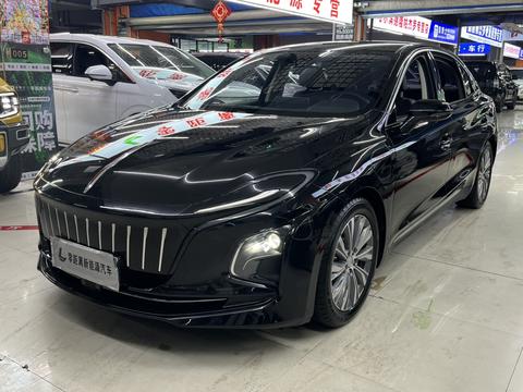 Hongqi E-QM5