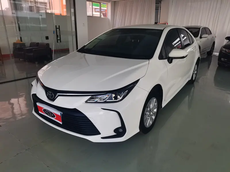 Toyota Corolla — фото 1