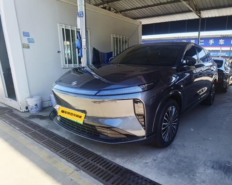 Dongfeng Aeolus L8 PHEV