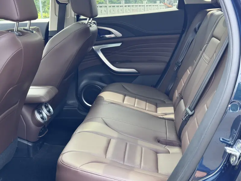WEY VV 7 PHEV 2.0 T Flagship — фото 11