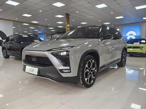 Nio ES8