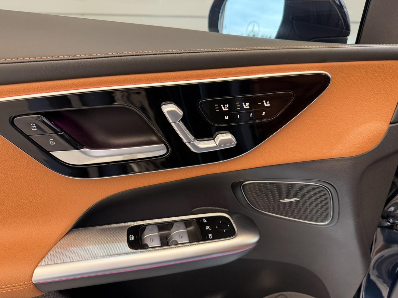Mercedes-Benz GLC: фотография 14 из 18