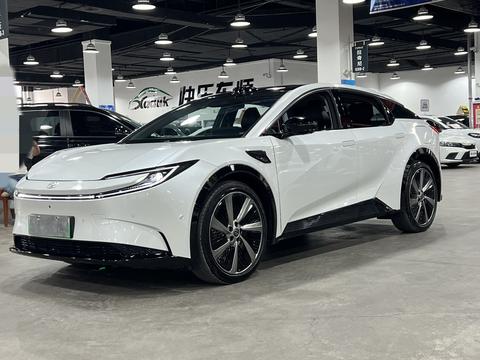 Toyota bZ5