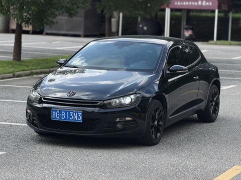 Volkswagen 2011 2.0TSI R-Line